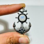 Sri Lanka Moonstone Anchor Shape Pendant all'ingrosso