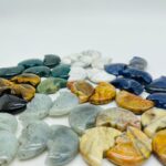 5-types-moon-face-stone-crazy-agate-labradorite-carving-wholesale-wholesale-crystals-591084