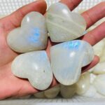 66-pieces-high-quality-moonstone-heart-wholesale-crystals-297787