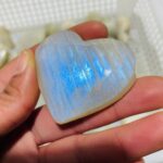 66-pieces-high-quality-moonstone-heart-wholesale-crystals-297787