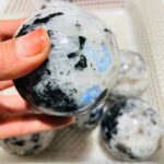 7-pieces-large-moonstone-sphere-ball-wholesale-crystals-597930